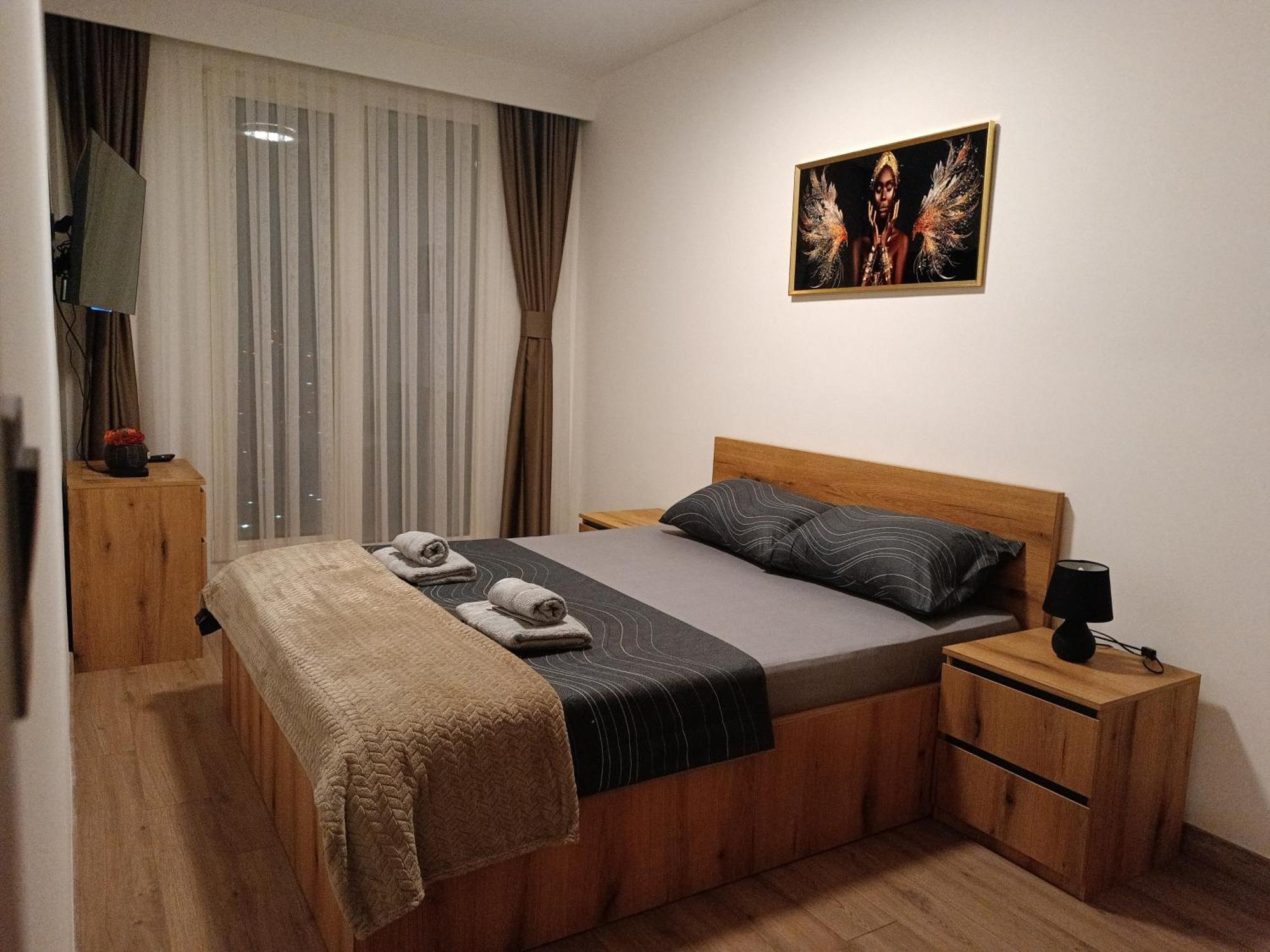 18Th & 16H Floor Secure Luxury Condos With Pool & Fitness Included In Price Skopje Bagian luar foto